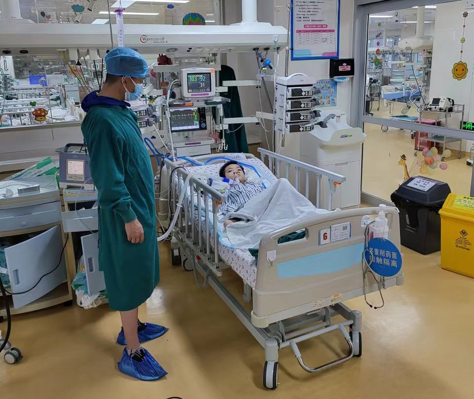 丹凤县跨省救护车出租公司